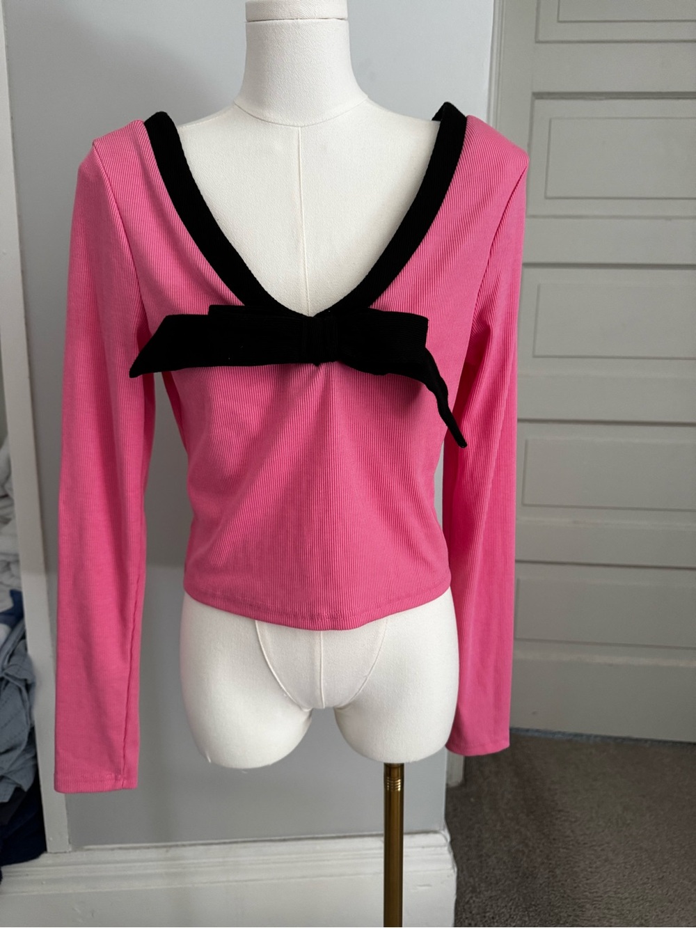 Pink Long-Sleeve V-Neck Top with Black Bow